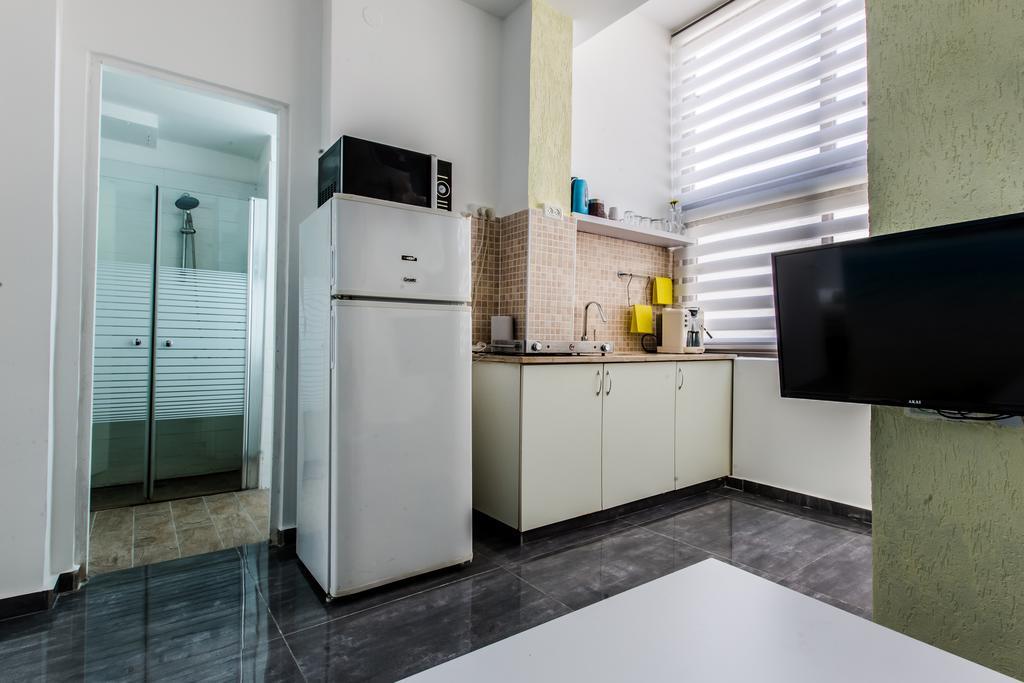 Designed Beach Apartments Tel Aviv Esterno foto
