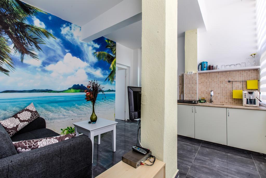 Designed Beach Apartments Tel Aviv Esterno foto
